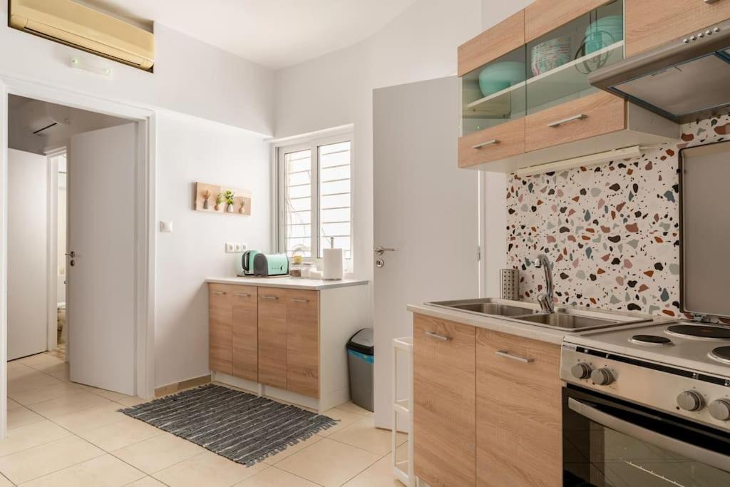Brand New Bright Modern 6Bdr Apt-1Min To Acropolis Athens Ngoại thất bức ảnh