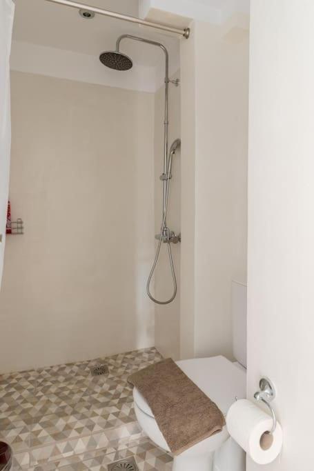Brand New Bright Modern 6Bdr Apt-1Min To Acropolis Athens Ngoại thất bức ảnh